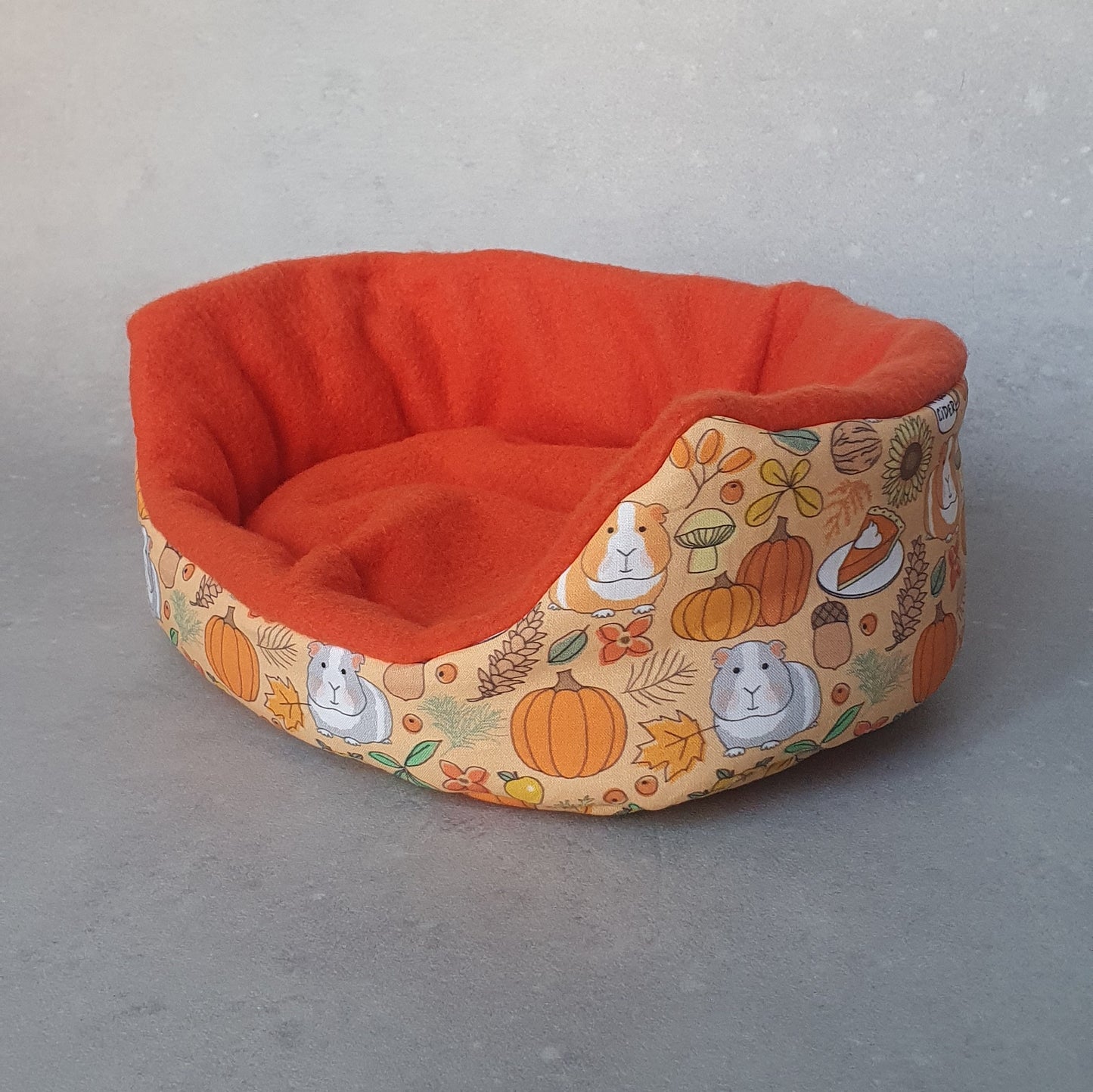 Kuschelnest mit Meerschweinchen Motiv